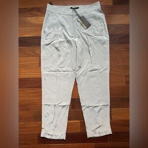 Brand New Roberto Cavalli Women’s Pale Gray Woven Pants - Size 42 (US 8)